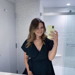 Meet your Posher, Lacey
